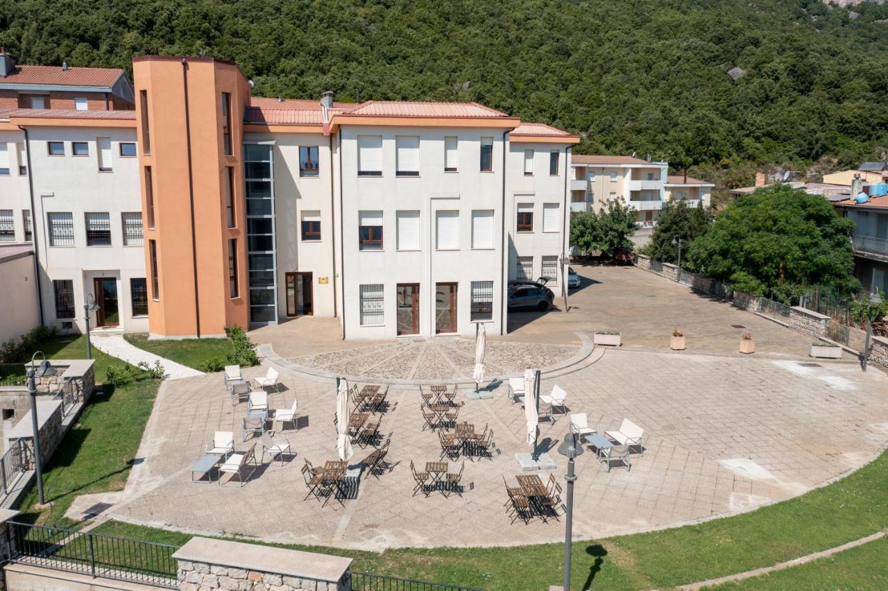 Hotel Dei Tacchi Osini 외부 사진